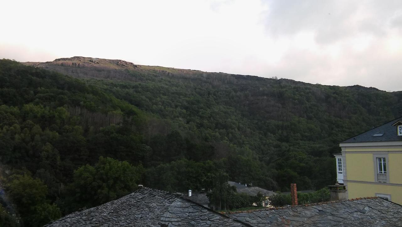 Hostal-Meson Vilasante Tríacastela Exteriör bild